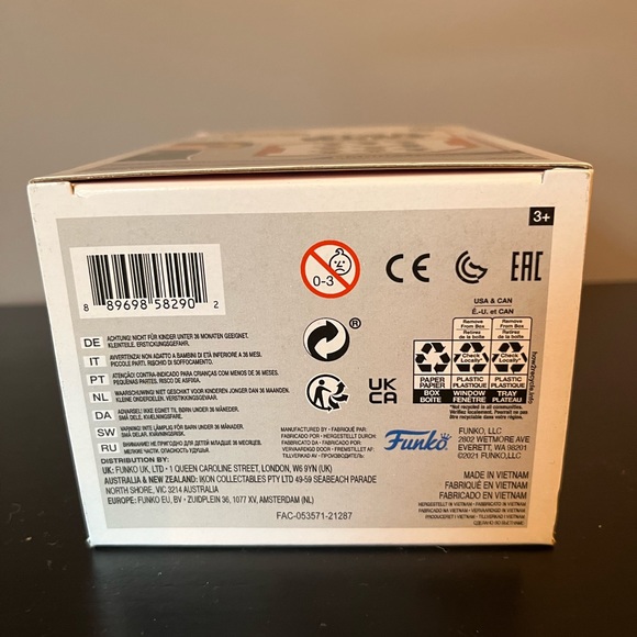 Funko POP! 482 | Star Wars | Luke Skywalker with Grogu - Picture 5 of 8